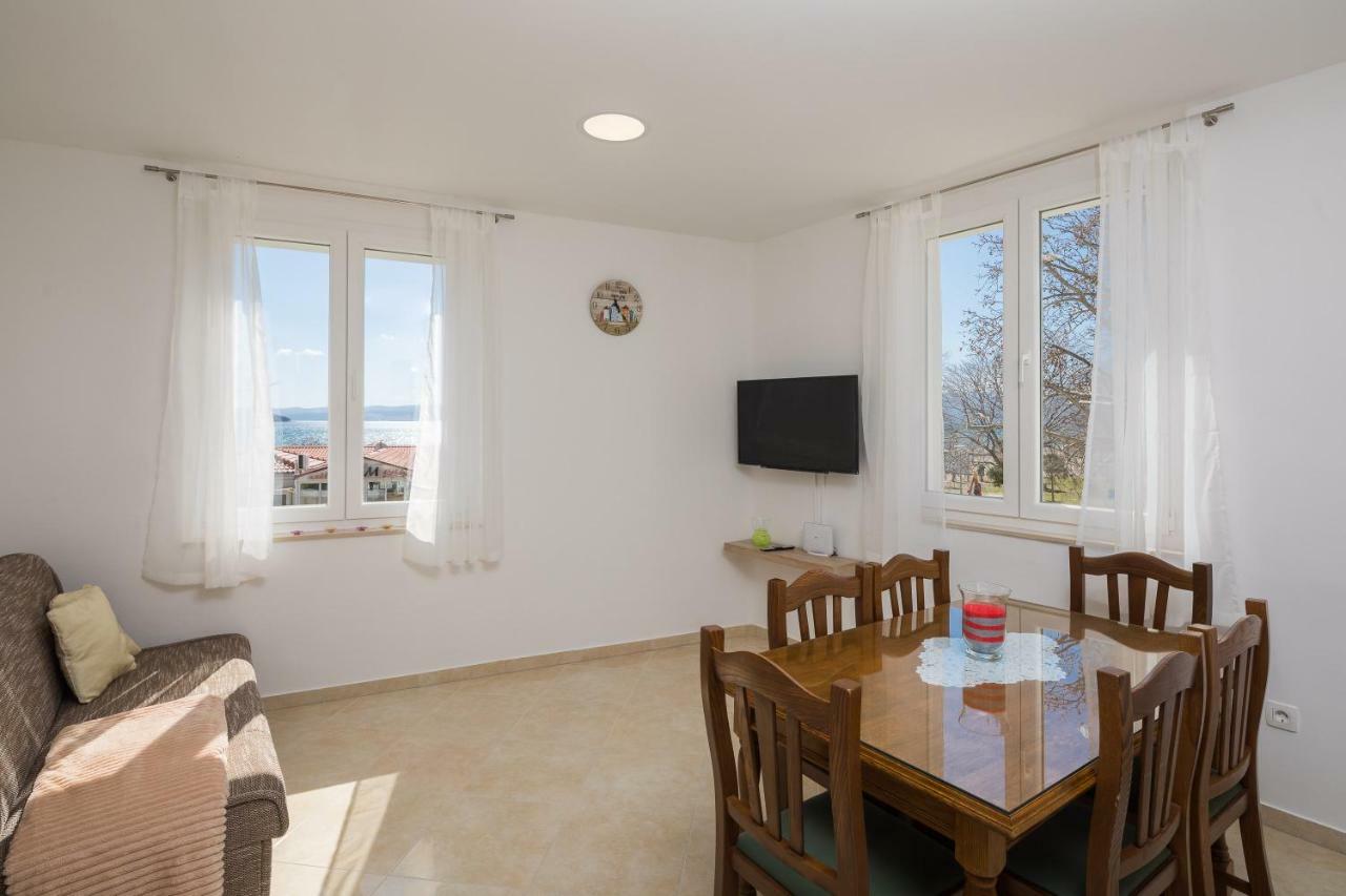 Sandy Beach Apartment Omiš Exterior foto