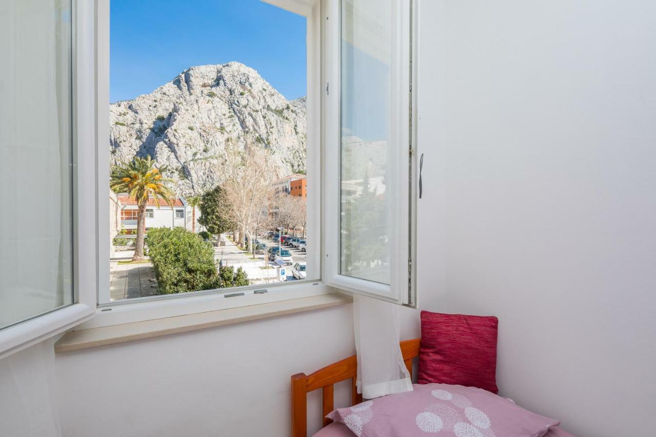 Sandy Beach Apartment Omiš Exterior foto